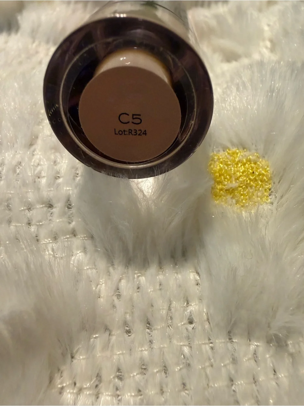 Revolution Conceal & Define Infinite Concealer - C5 Beige (Rose Gold Cap)
